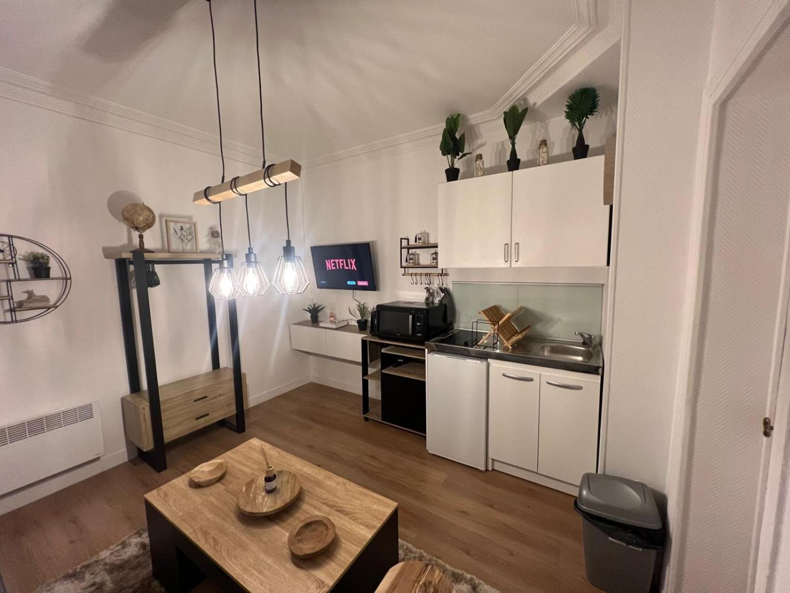 Cosy Aux Portes De Paris - 2pax Apartment *